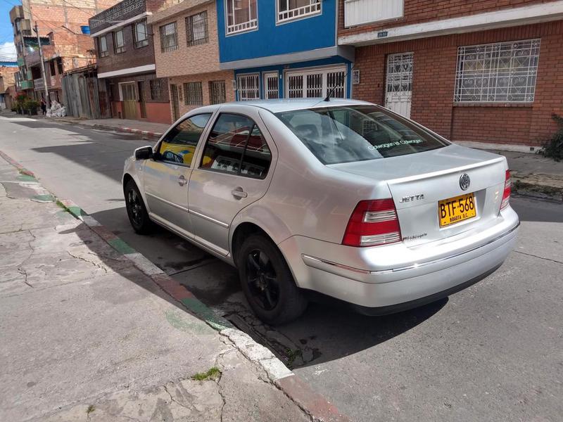 Volkswagen Jetta • 2006 • 122,000 km 1