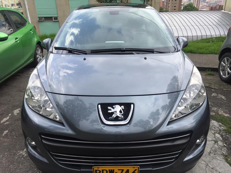 Peugeot 207 • 2011 • 54,600 km 5