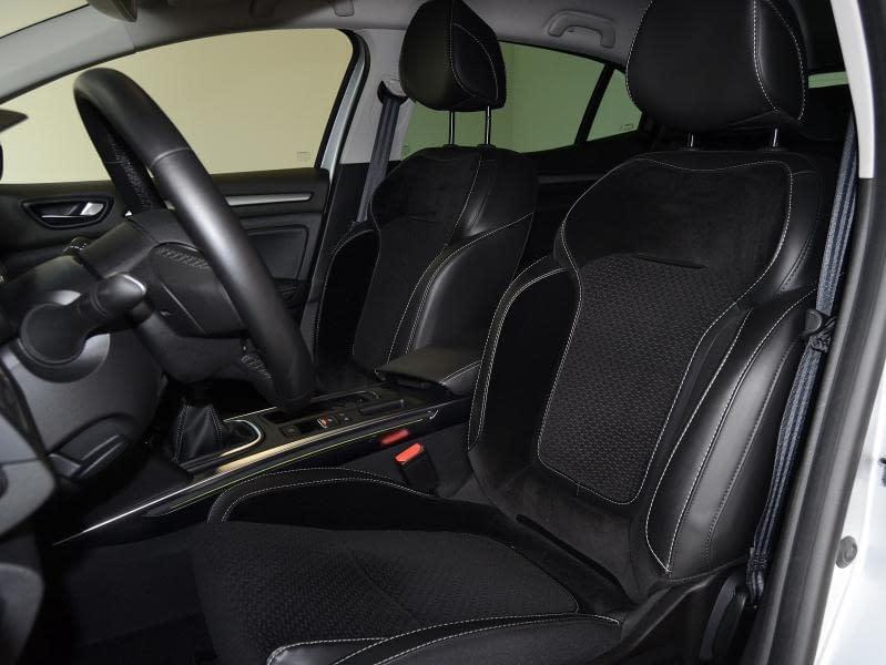 Renault Meganne • 2017 • 21,089 km 12