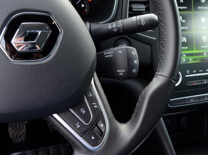 Renault Meganne • 2017 • 21,089 km 6