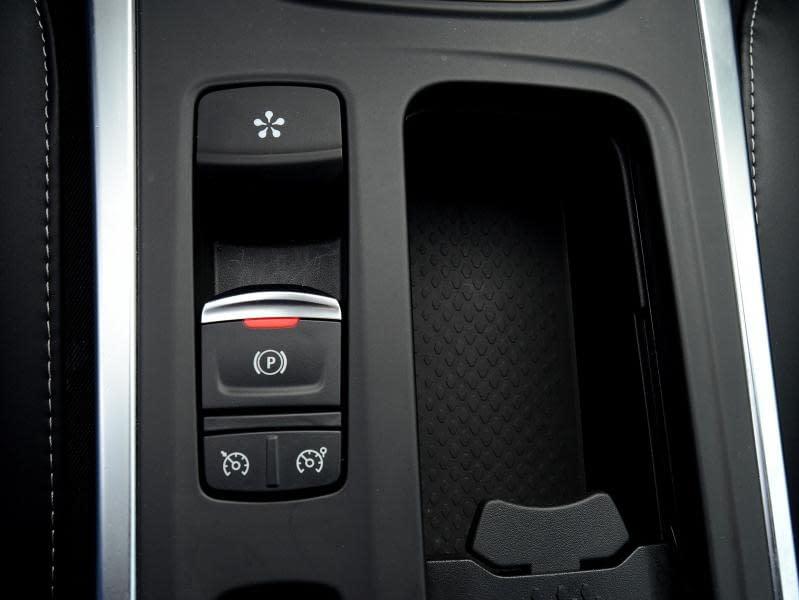 Renault Meganne • 2017 • 21,089 km 10