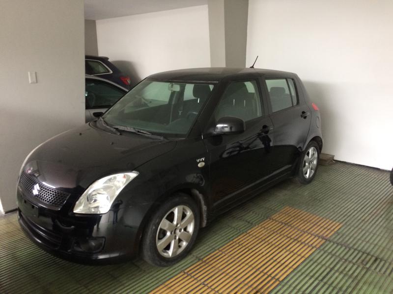 Suzuki Swift • 2009 • 97,198 km 1