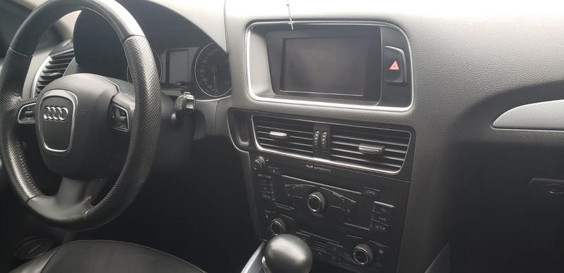 Audi Q5 • 2011 • 75,000 km 2