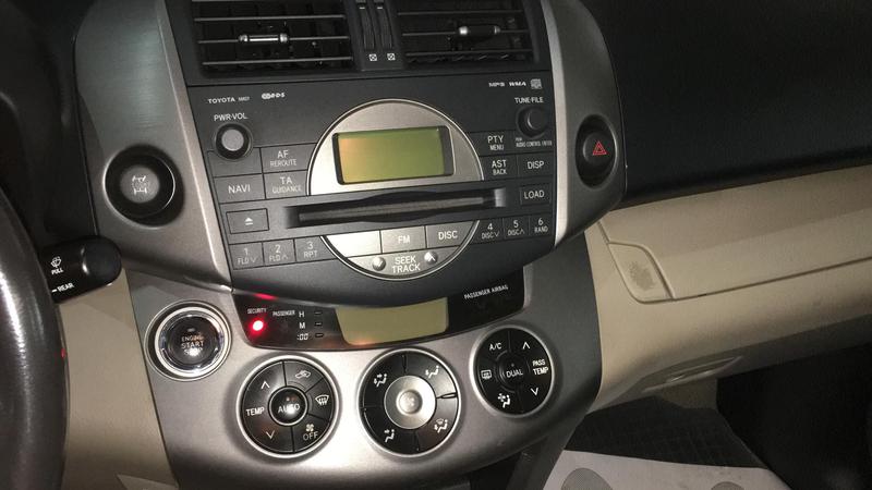 Toyota RAV4 • 2006 • 250 km 3