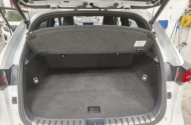 Lexus NX • 2021 • 38,195 km 10