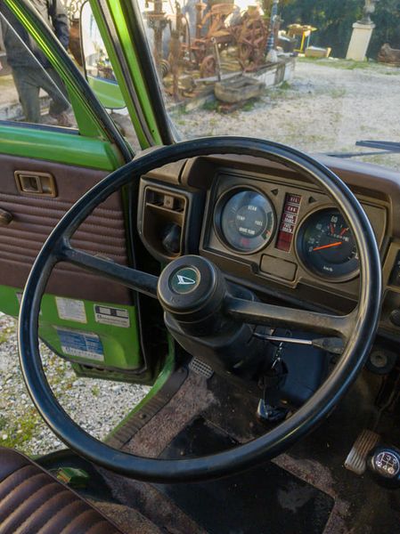 Daihatsu Delta • 1978 • 115,000 km 4