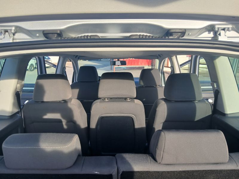 Volkswagen Touran • 2007 • 238,000 km 3