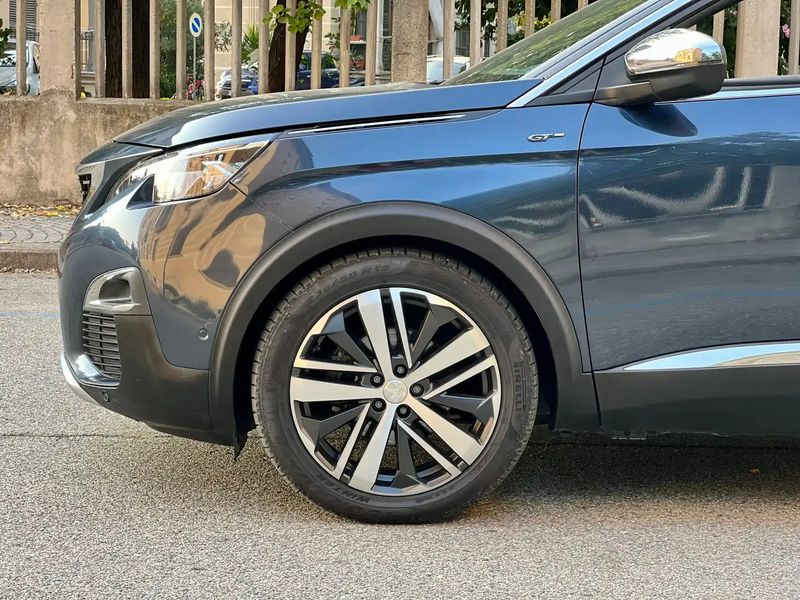 Peugeot 5008 • 2019 • 67,000 km 2