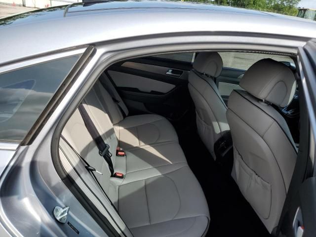 Hyundai Sonata • 2015 • 10,000 mi 9