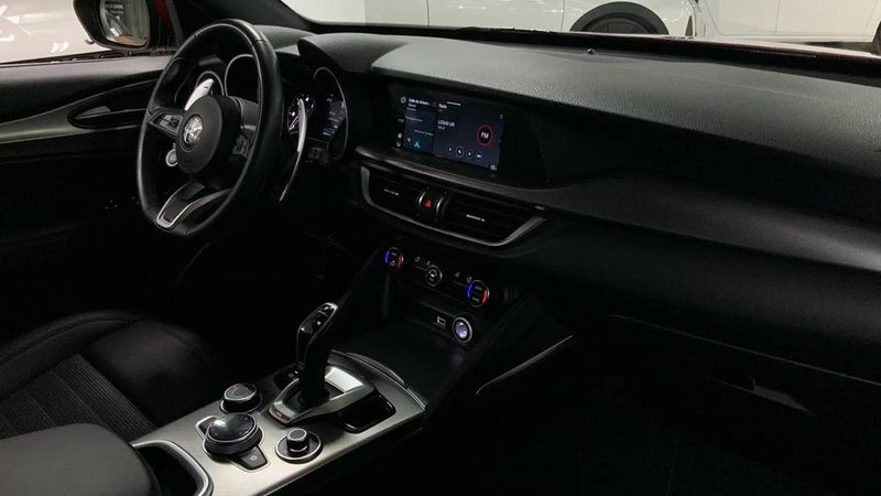 Alfa Romeo Stelvio • 2022 • 63,414 km 14
