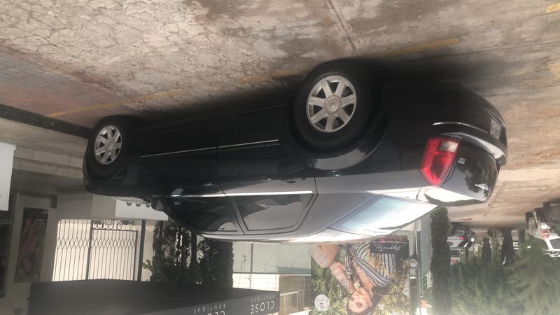 Chrysler 300 C • 2005 • 135,000 km 3