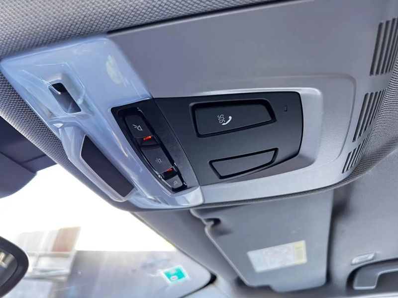 BMW 2 Series • 2020 • 60,000 km 12