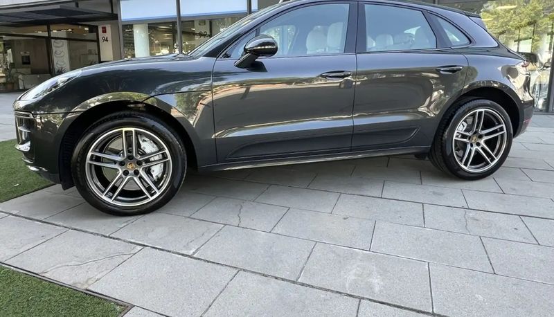 Porsche Macan • 2021 • 59,000 km 6