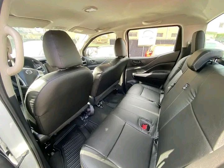 Nissan Frontier • 2017 • 50,000 km 4