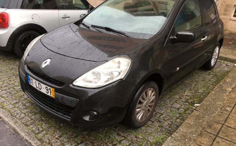 Renault Clio • 2010 • 2,010 km 1