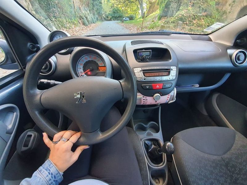 Peugeot 107 • 2011 • 85,515 km 5