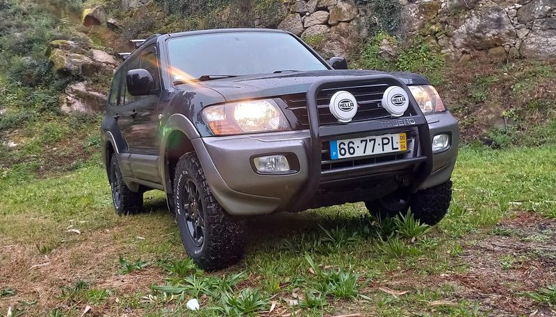Mitsubishi Pajero • 2000 • 180,000 km 4