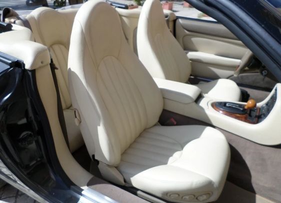 Jaguar XK8 Convertible • 2000 • 180,000 km 5