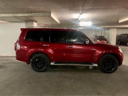 Mitsubishi Pajero • 2013 • 88,000 km 6