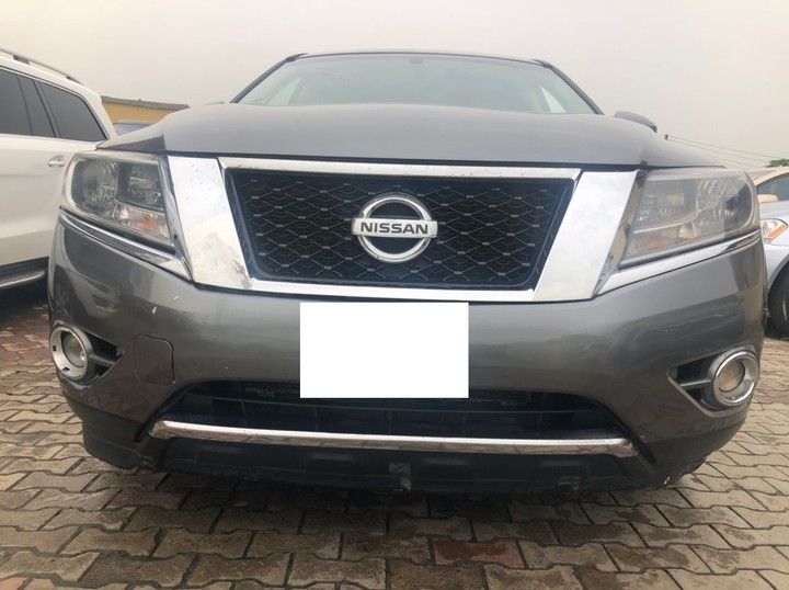 Nissan Pathfinder • 2017 • 50,000 km 1