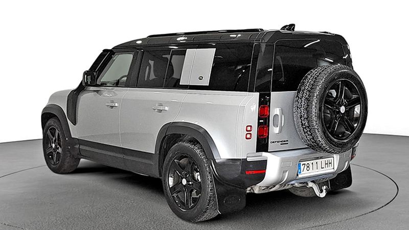 Land Rover Defender • 2020 • 70,205 km 2