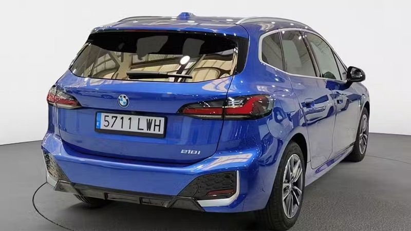 BMW 2 Series • 2022 • 32,869 km 3