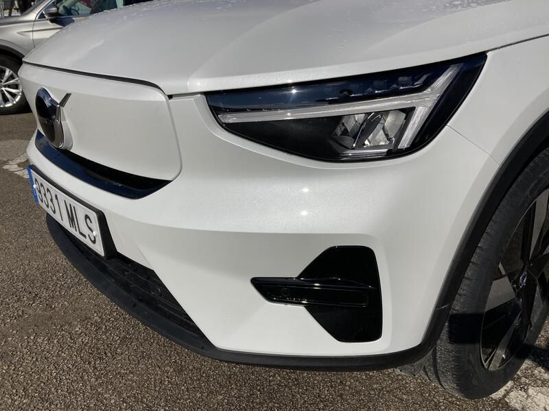 Volvo XC40 • 2023 • 16,708 km 9