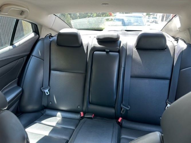 Nissan Maxima • 2016 • 55,600 km 10