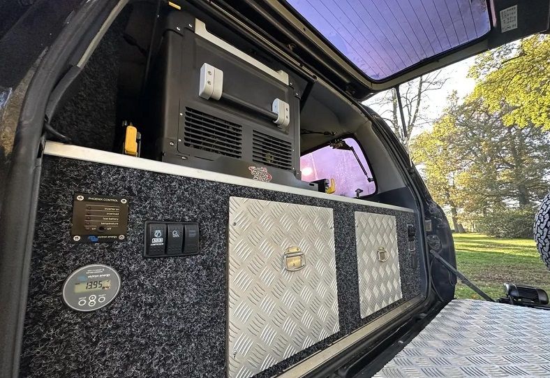 Toyota Land Cruiser • 1990 • 276,000 km 5