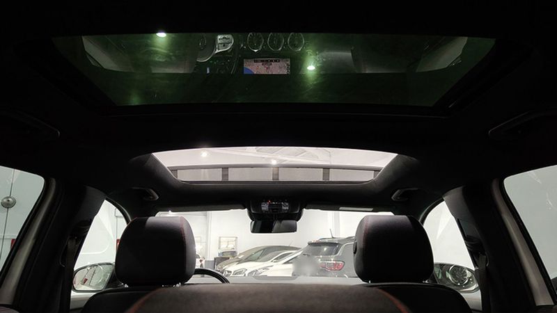 Mercedes-Benz GLA • 2022 • 61,519 km 5