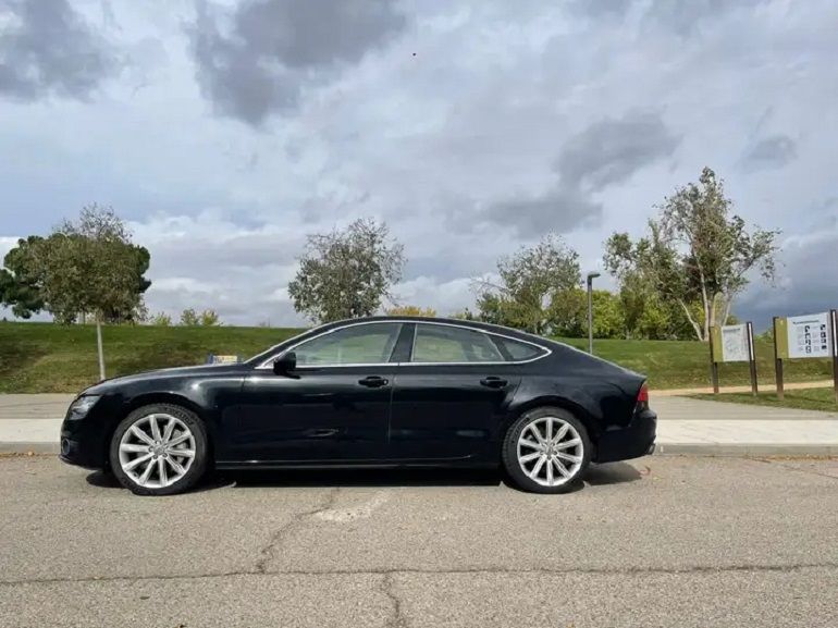 Audi A7 • 2011 • 189,000 km 2