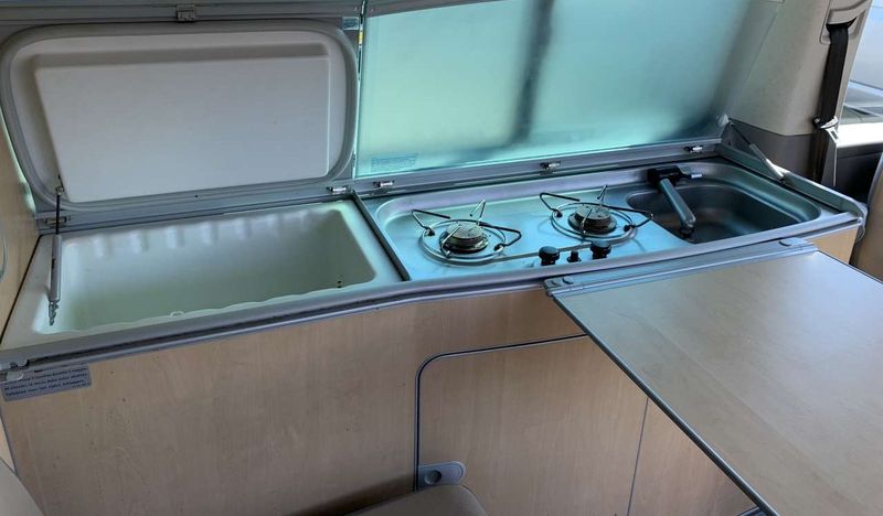 Volkswagen California • 2008 • 156,700 km 16