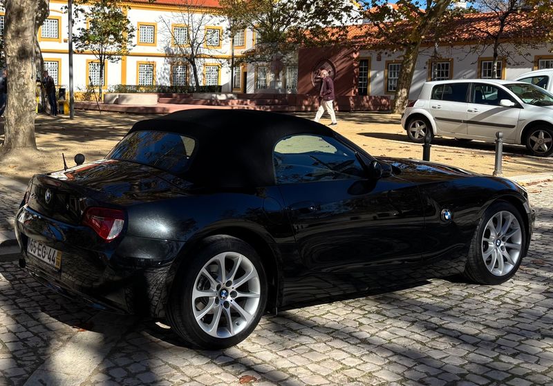 BMW Z4 • 2017 • 60,000 km 3