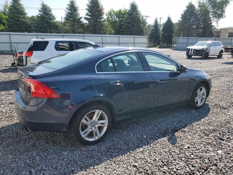 Volvo S60 • 2014 • 10,000 mi 6