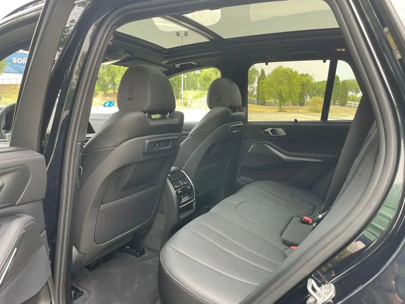 BMW X5 • 2020 • 96,000 km 9