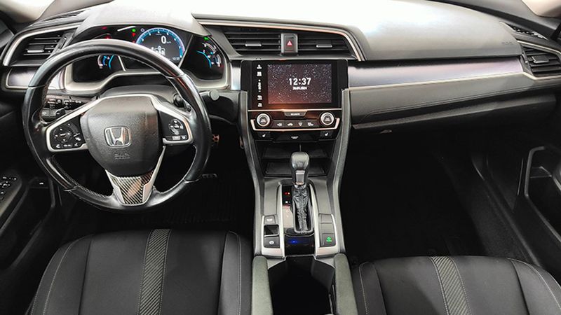 Honda Civic • 2018 • 89,162 km 5