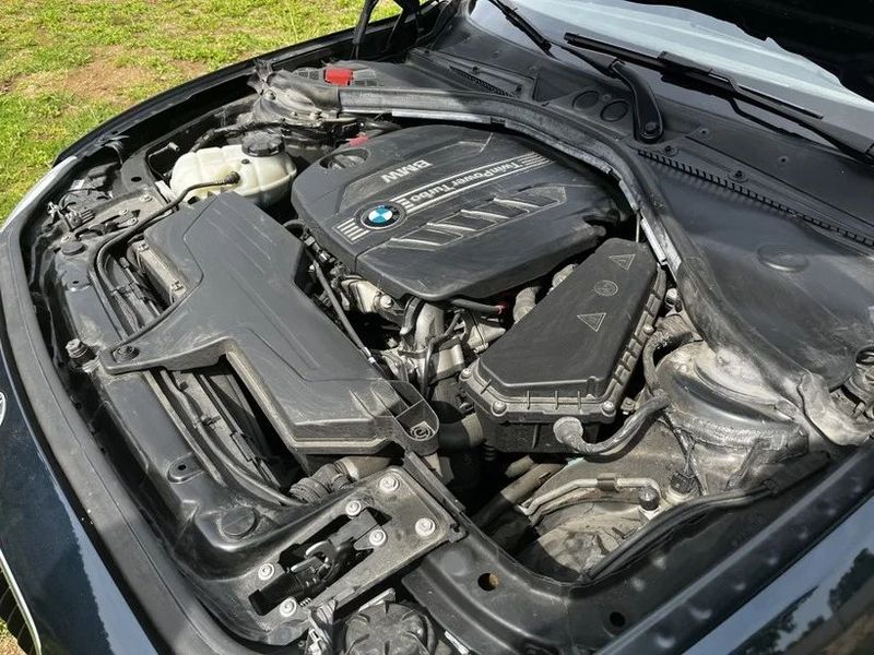 BMW 1 Series • 2013 • 90,000 km 12