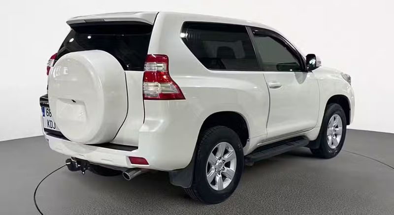 Toyota Land Cruiser • 2017 • 74,991 km 5