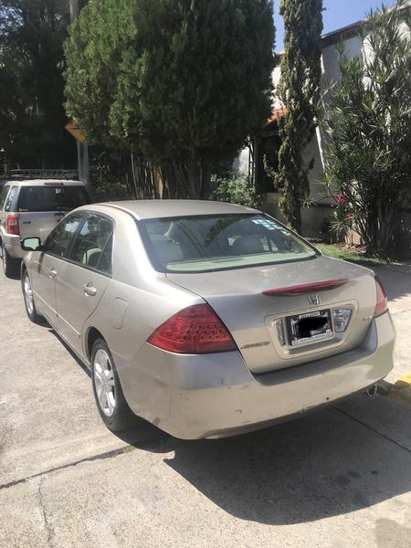 Honda Accord • 2007 • 80,170 km 6