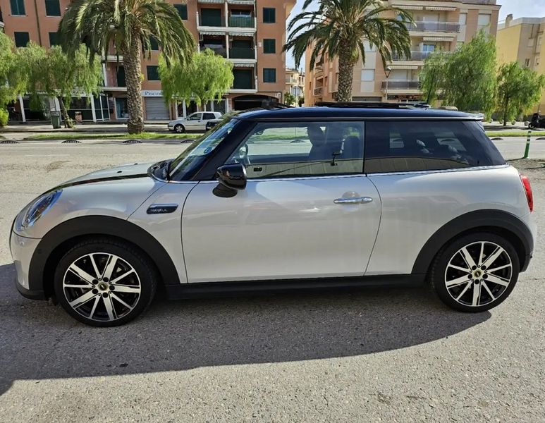 MINI Cooper • 2022 • 24,000 km 6