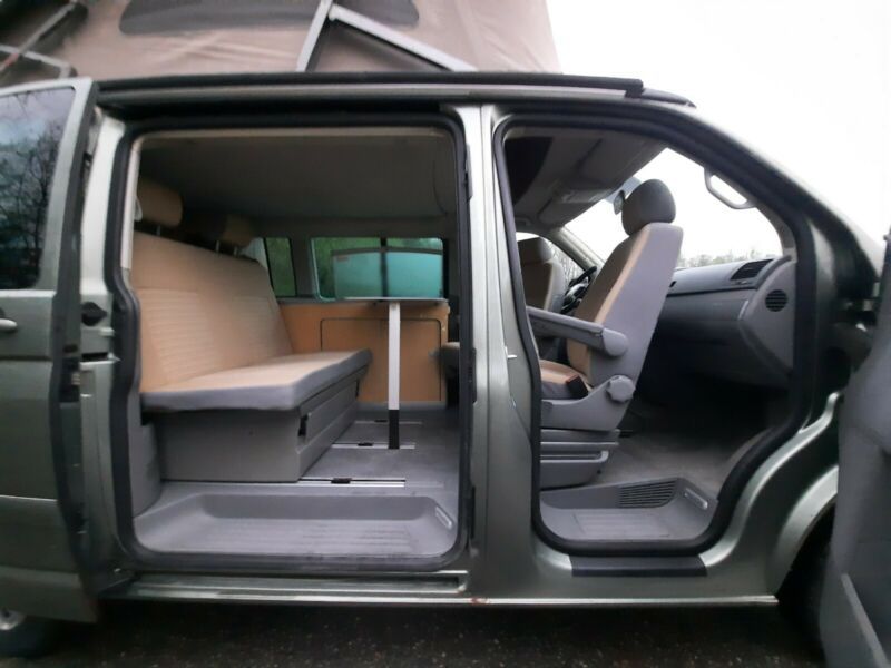 Volkswagen T5 • 2007 • 141,500 km 13