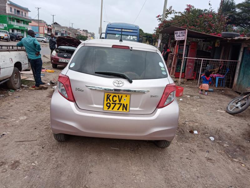 Toyota Vitz • 2012 • 110,960 km 3