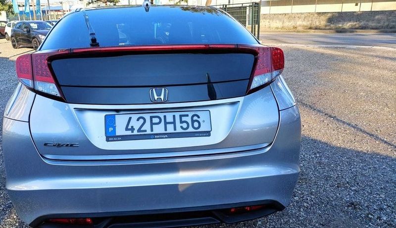 Honda Civic • 2014 • 141,116 km 2
