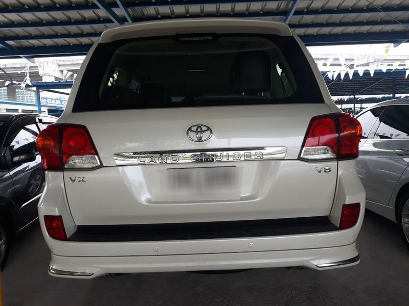 Toyota Land Cruiser • 2018 • 50,000 km 2