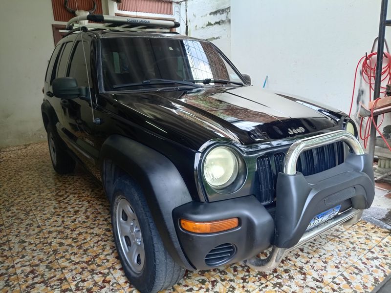 Jeep Liberty • 2004 • 176,000 km 5