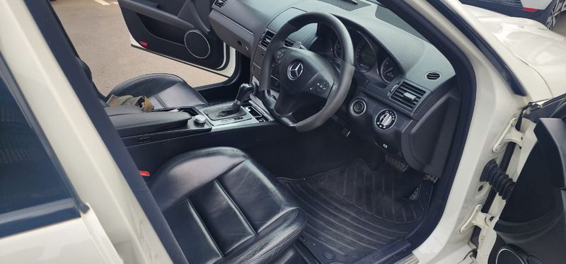 Mercedes-Benz C • 2009 • 102,352 km 6