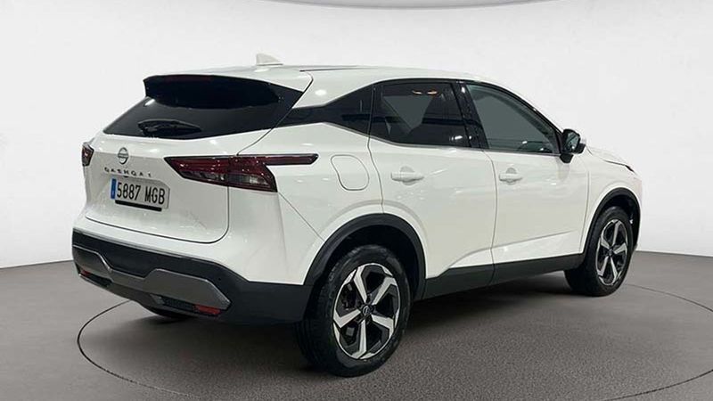 Nissan Qashqai • 2023 • 23,000 km 2
