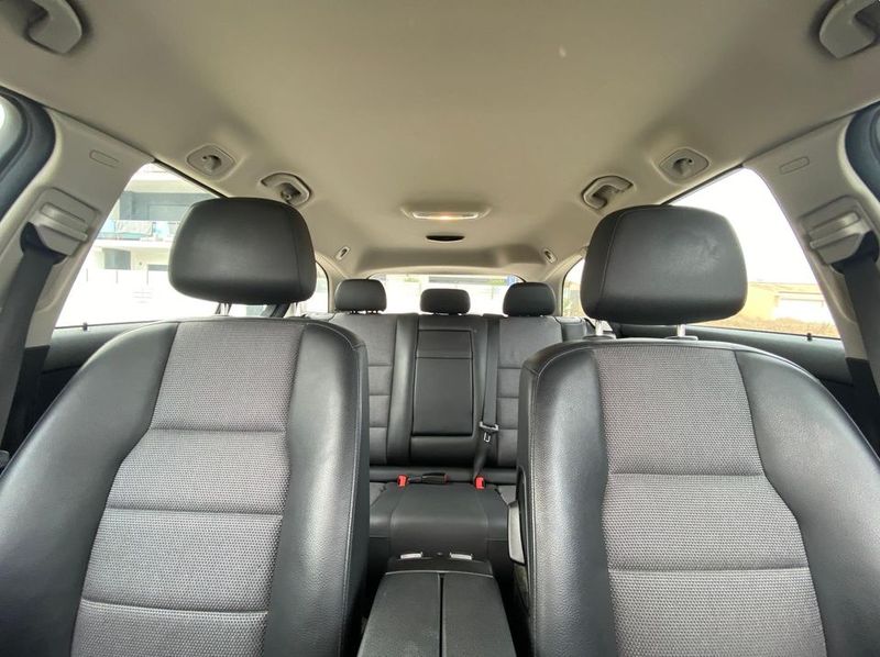 Mercedes-Benz C • 2011 • 185,000 km 5