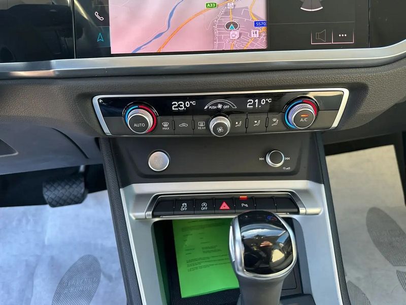 Audi Q3 • 2019 • 120,000 km 2