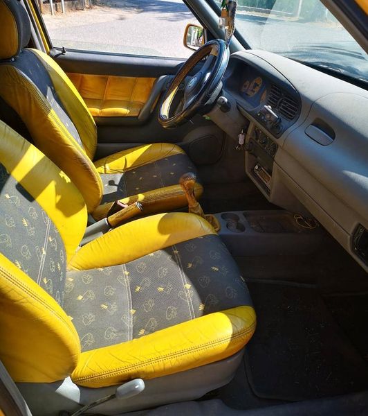 Škoda Felicia • 1999 • 200,000 km 3